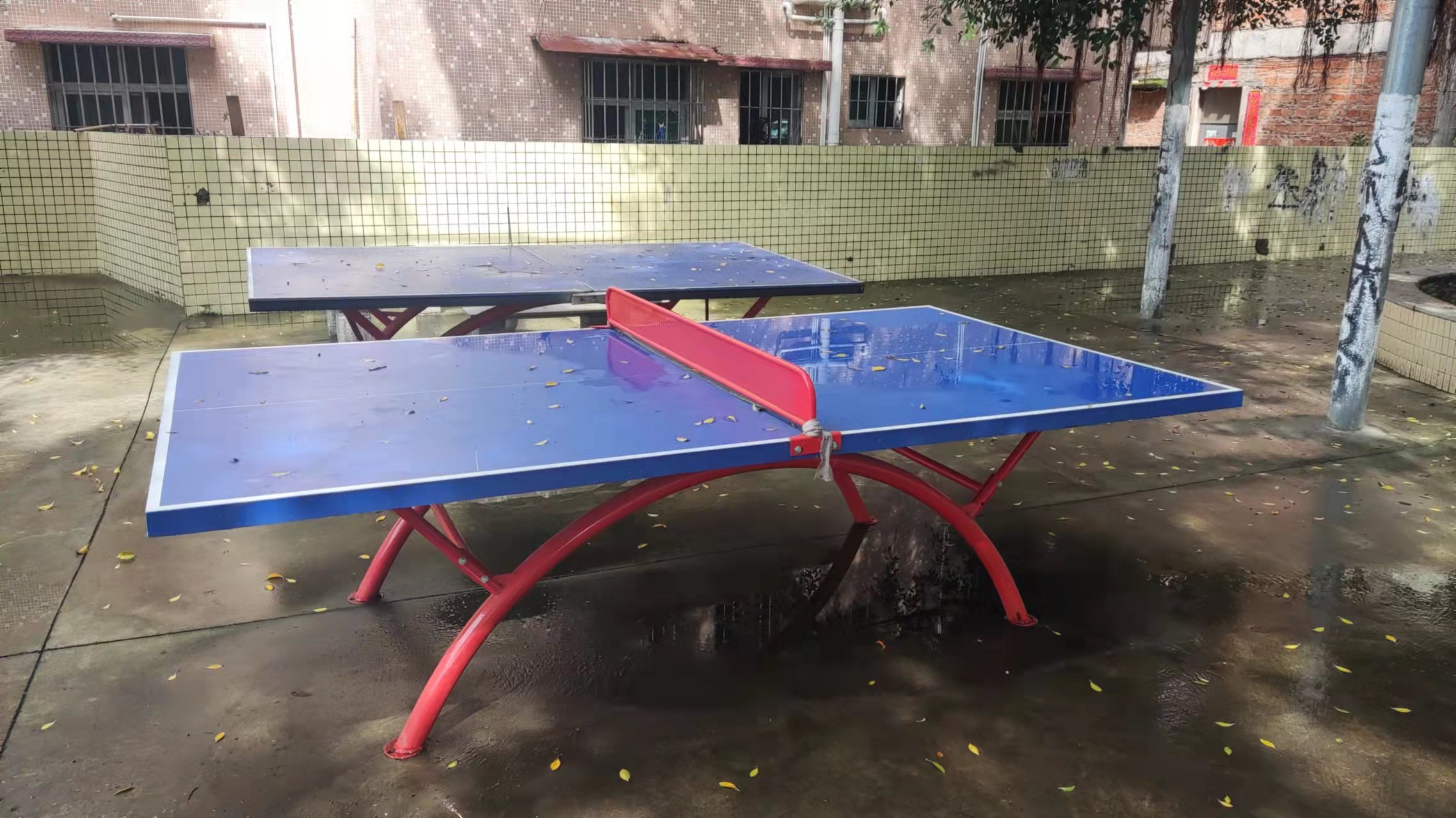 三乡镇白石村三溪旧小学休闲健身广场硅PU球场项目(图2) 三乡镇白石村三溪旧小学休闲健身广场硅PU球场项目(图2)