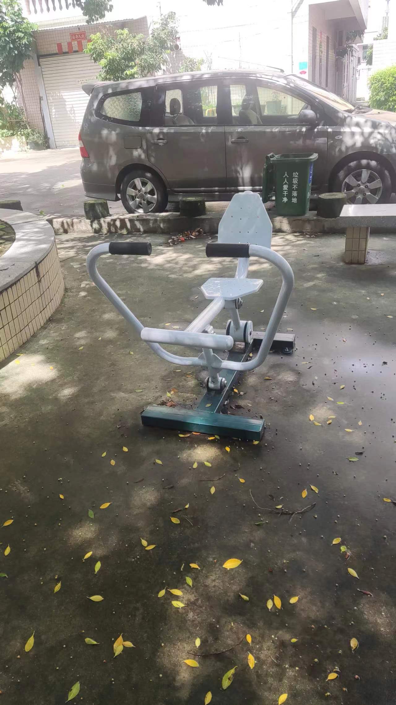 划船器 三乡镇白石村三溪旧小学休闲健身广场硅PU球场项目(图3)