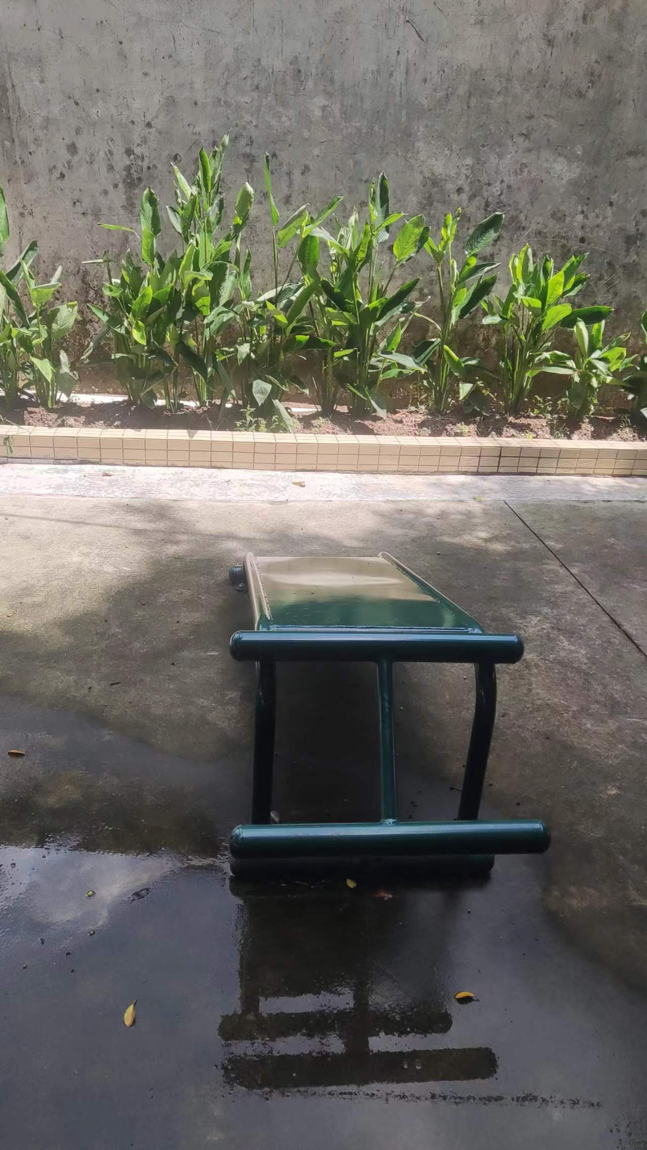 单人腹肌架 三乡镇白石村三溪旧小学休闲健身广场硅PU球场项目(图5)
